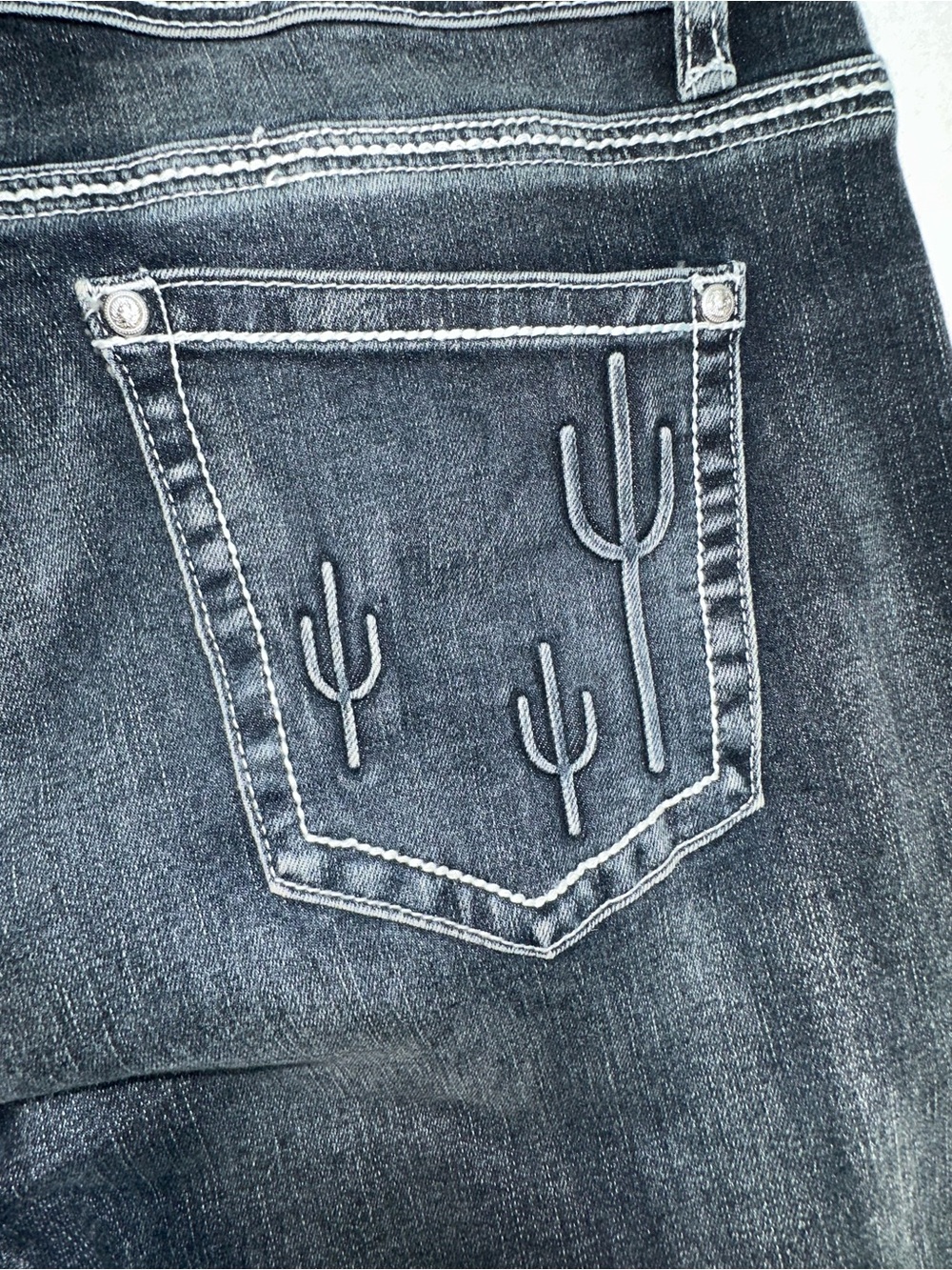 Flamingo Contrast Stitching Cactus Accent Jeans Dark Wash Size 12